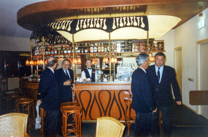 Bestand:Golfparkbar-1.jpg
