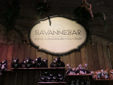 Bord in Savannebar in Fabula - December 2019 - Foto: Eftepedia