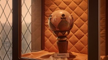 <a href="/lemma/Twinkeltoorts" title="Twinkeltoorts">Twinkeltoorts</a> in de <a href="/lemma/Pardoessuite" title="Pardoessuite">Pardoessuite</a> van het <a href="/lemma/Efteling_Hotel" title="Efteling Hotel">Efteling Hotel</a>.