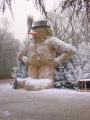 Stropop met slee op het Dwarrelplein in december 2001 - eigen foto / WWCW