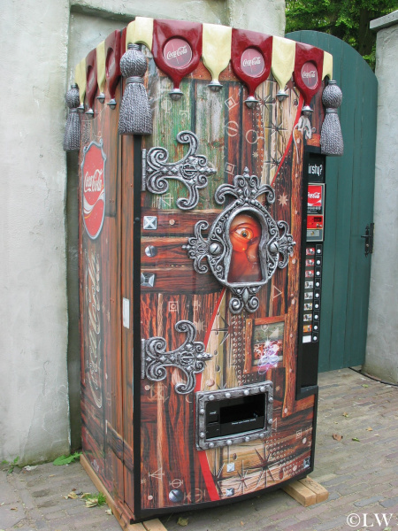 Bestand:Vendingautomaat 2004.jpg
