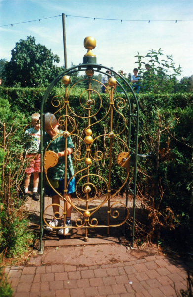 Bestand:Kad1995-2.jpg