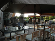 Meubilair op het <a href="/lemma/Loreley" title="Loreley">Loreley</a>-terras, 2012