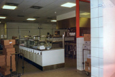 <a href="/lemma/De_Hoffelijke_Heraut" title="De Hoffelijke Heraut">De Hoffelijke Heraut</a>, restaurant van het <a href="/lemma/Efteling_Hotel" title="Efteling Hotel">Efteling Hotel</a>, vlak voor de officiële opening in juni <span class="redlink">1992</span>