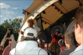 Sneeuwwitje en Repelsteeltje op <a href="/lemma/Sprookjespopconcert" title="Sprookjespopconcert">Sprookjespopconcert</a> op zomeravond 12 juli <span class="redlink">2008</span>