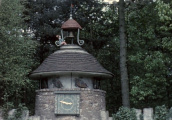 <a href="/lemma/De_Magische_Klok" title="De Magische Klok">De Magische Klok</a> in <a href="/lemma/1962" title="1962">1962</a>