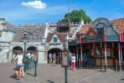Gevel met uitgifte <a href="/lemma/Smulpaap" title="Smulpaap">Smulpaap</a> in juli <a href="/lemma/2009" title="2009">2009</a>