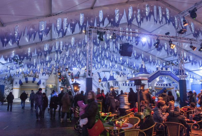 Bestand:Ijspaleis-overzicht-dec2010.jpg