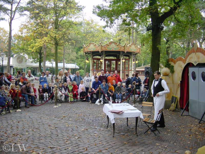 Bestand:Ober act 2001.jpg