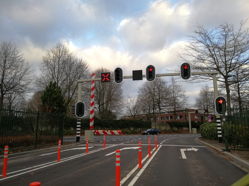 Bestand:Uitritparkeerterrein.jpg