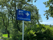 <a href="/lemma/Fietsenstalling" title="Fietsenstalling">Fietsenstalling</a> op P2, juni 2026