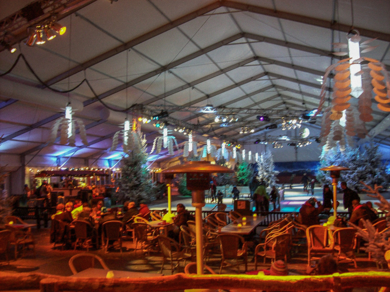Bestand:Schaatsbaan-nov2008.jpg