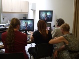 Real-time aansturing van <a href="/lemma/Wolf_(Sprookjesboom)" title="Wolf (Sprookjesboom)">Wolf (Sprookjesboom)</a> door een crew van <a href="/lemma/Motek_Entertainment" title="Motek Entertainment">Motek Entertainment</a> en stemacteur <a href="/lemma/Rinie_van_den_Elzen" title="Rinie van den Elzen">Rinie van den Elzen</a>. Wolf beantwoordt live op een scherm in het <a href="/lemma/Carrouseltheater" title="Carrouseltheater">Carrouseltheater</a> vragen van aanwezige kinderen.