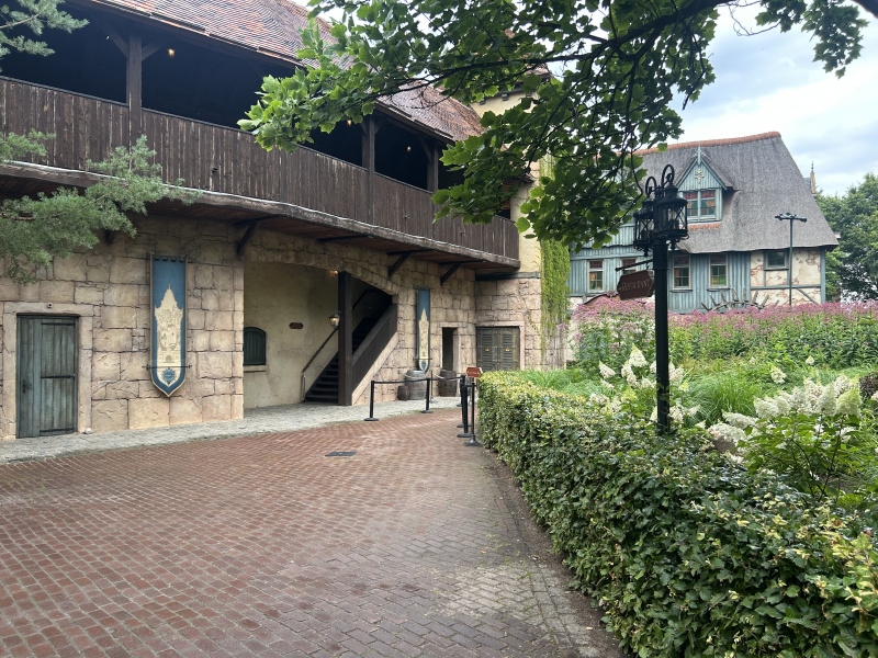 Bestand:Raveleijn-buiten-2.jpeg