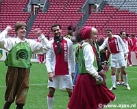 Ajax tegen <a href="/lemma/FC_Sprookjesbos" title="FC Sprookjesbos">FC Sprookjesbos</a>, februari 2006